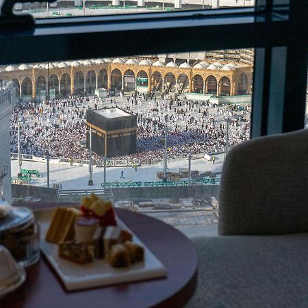 Al Safwah Hotel First Tower 1 La Meca Exterior foto View of the Kaaba from the hotel
