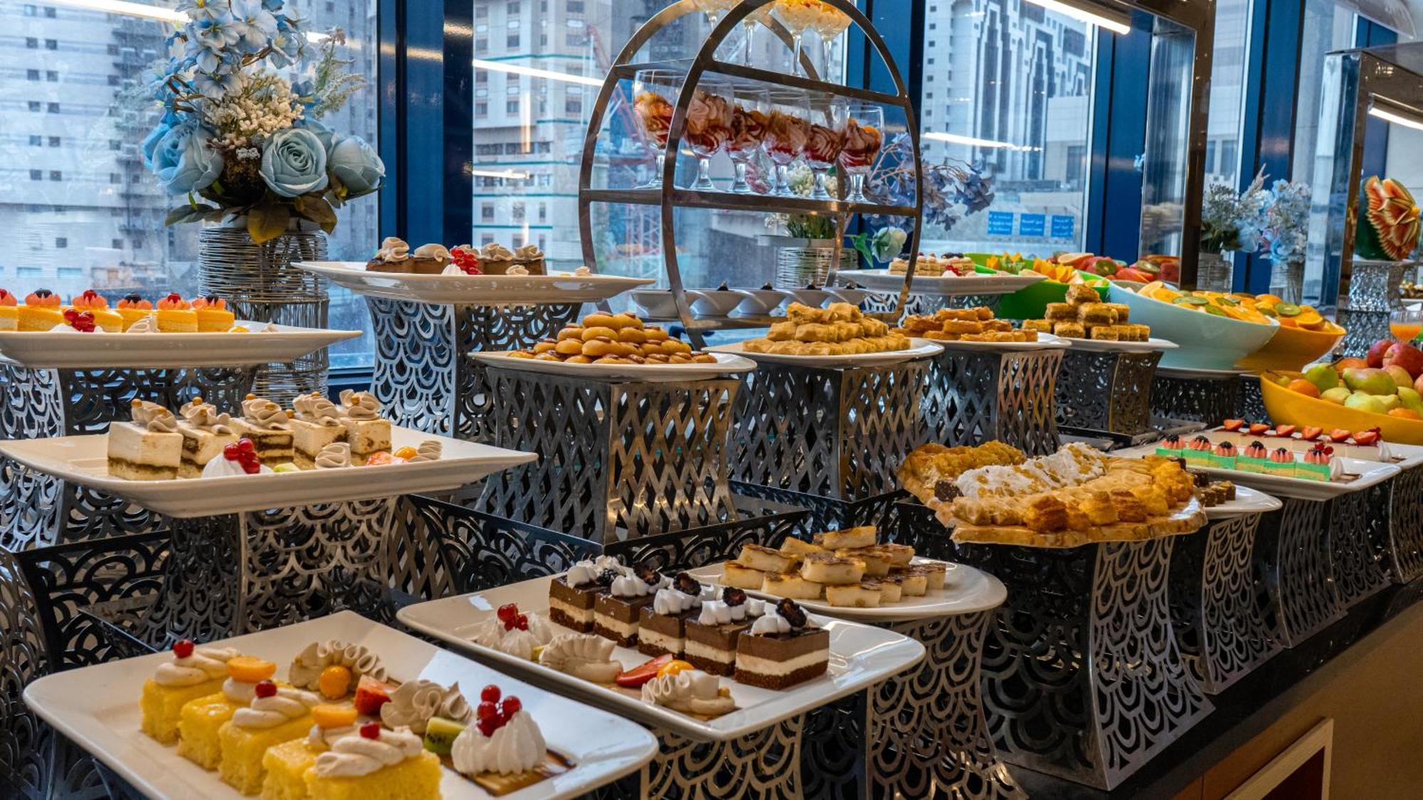 Al Safwah Hotel First Tower 1 La Meca Exterior foto A dessert buffet