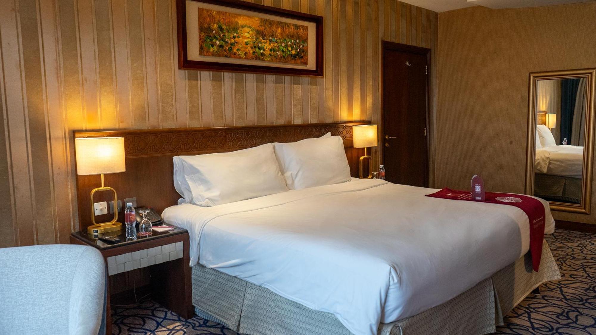 Al Safwah Hotel First Tower 1 La Meca Exterior foto A bedroom at the hotel
