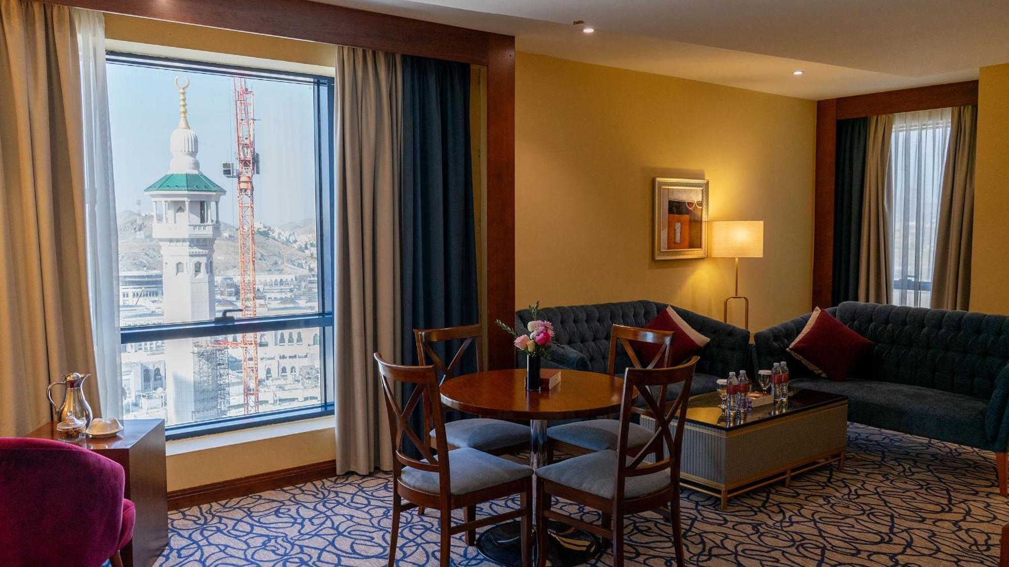 Al Safwah Hotel First Tower 1 La Meca Exterior foto Suite at the Four Seasons Hotel, Riyadh