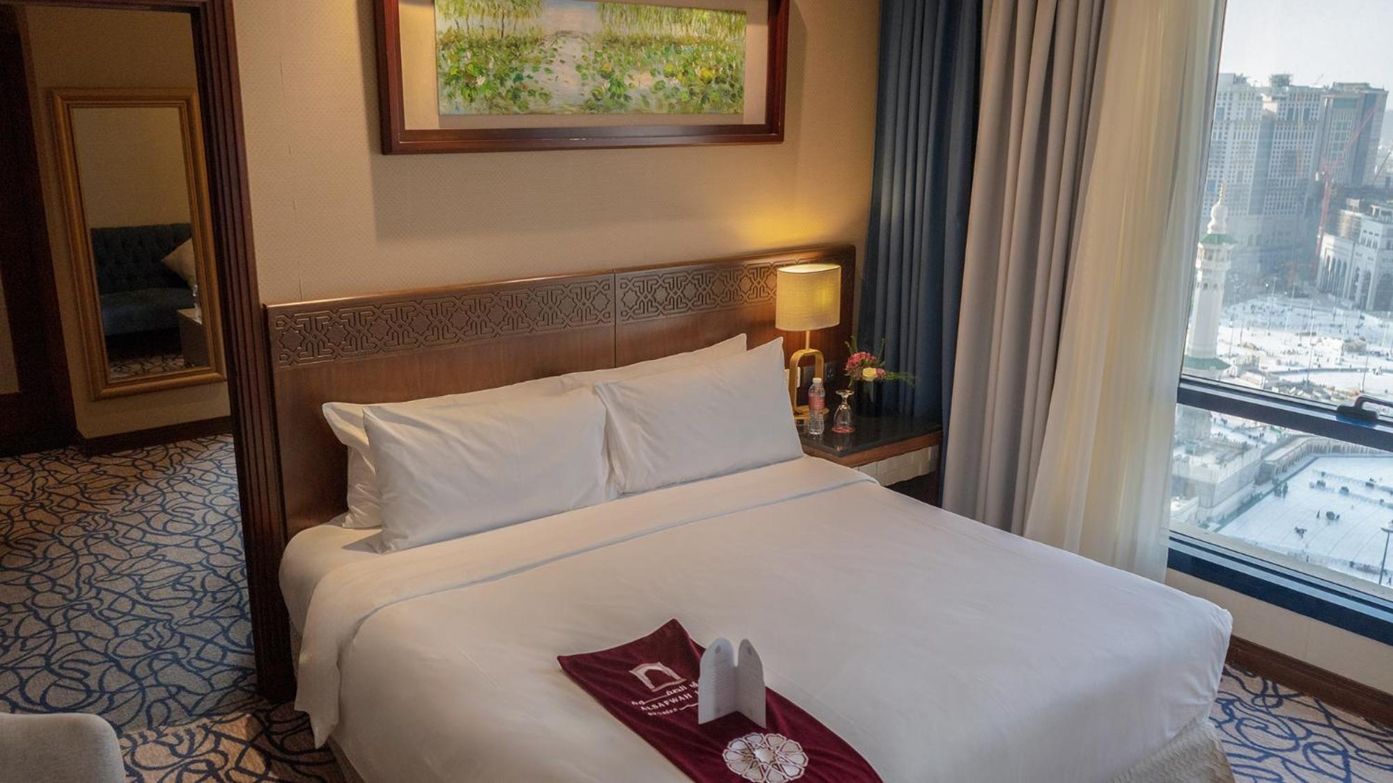 Al Safwah Hotel First Tower 1 La Meca Exterior foto A bed in a hotel room